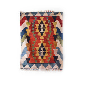 wool kilim | Turkish vintage rug | burdock motif | double flower rug